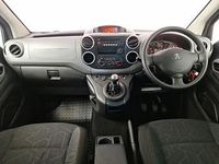 Gebraucht Peugeot TePee Active 100 PS (73 kW) 2018 Grau Kombi