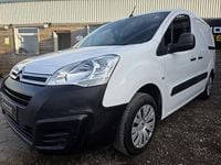 Używany Citroën Berlingo 75 KM (55 kW) 2018 Biały Minivan