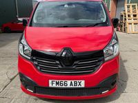 Used Renault Trafic 2016 Red MPV