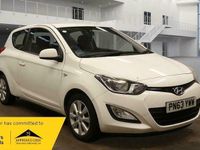 Used Hyundai i20 Active 85 HP (62 kW) 2013 White Hatchback