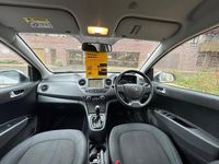 Used Hyundai i10 Premium SE 2019 White Hatchback