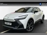 Used Toyota C-HR 220 HP (161 kW) 2025 White SUV