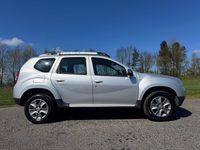 Second-hand Dacia Duster Lauréate 110 CP (80 kW) 2017 Argintiu SUV