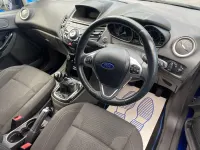 Usado Ford Fiesta Titanium 2017 Azul Citadino