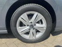 Used VW Golf VIII Life 130 HP (95 kW) 2023 Grey Hatchback