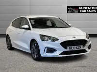 Used Ford Focus ST-Line 125 HP (91 kW) 2019 White Hatchback