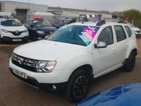 Used Dacia Duster Prestige 110 HP (80 kW) 2016 White SUV