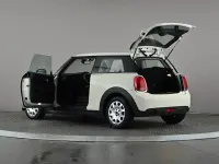 Used Mini ONE Classic 102 HP (75 kW) 2019 White Hatchback