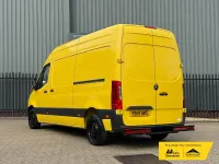 Used Mercedes Sprinter 143 HP (105 kW) 2019 Yellow Van