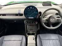 Used Mini Cooper Hatch 154 HP (113 kW) 2024 Green Hatchback