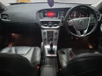 Used Volvo V40 Pro 2017 Gold Hatchback