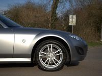 Usado Mazda MX5 125 HP (91 kW) 2012 Prateado Cabrios