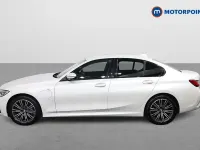 Begagnad BMW 330e M Sport 2020 Vit Sedan