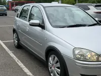 Second-hand Vauxhall Corsa Design Edition 2006 Argintiu Hatchback