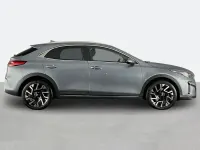Usado Kia XCeed 2023 Prateado SUV
