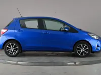 Used Toyota Yaris 69 HP (50 kW) 2018 Blue Hatchback