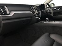 Usado Volvo XC60 Inscription 337 HP (247 kW) 2021 Prateado SUV