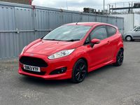 Used Ford Fiesta Zetec 125 HP (91 kW) 2013 Red Hatchback