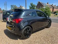 Used Vauxhall Corsa Edition 70 HP (51 kW) 2015 Black Hatchback