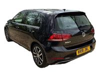 Used VW Golf VII SE 130 HP (95 kW) 2018 Black Hatchback