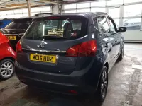 Used Kia Venga 125 HP (91 kW) 2015 Blue Hatchback