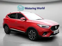 Używany MG ZS Exclusive 106 KM (77 kW) 2024 Czerwony SUV