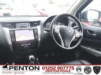 Usado Nissan Navara Tekna 190 CV (139 kW) 2020 Gris Pickup/Camioneta