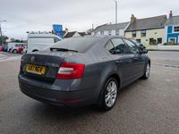 Begagnad Skoda Octavia SE L 2017 Grå Halvkombi