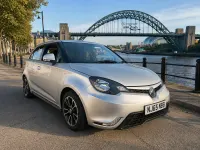 Used MG MG3 106 HP (77 kW) 2016 Silver Hatchback