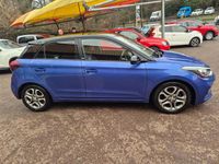 Used Hyundai i20 84 HP (61 kW) 2019 Blue Hatchback