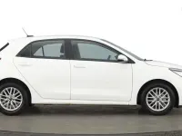 Used Kia Rio 2018 White Hatchback