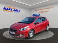 Used Kia Ceed 128 HP (94 kW) 2013 Red Hatchback