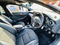 Used Mercedes A200 136 HP (100 kW) 2014 White Hatchback