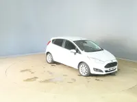 Used Ford Fiesta Titanium 125 HP (91 kW) 2017 White Hatchback