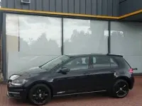 Used VW Golf VII SE 110 HP (80 kW) 2017 Black Hatchback