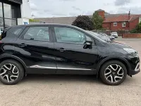 Used Renault Captur Dynamique 90 HP (66 kW) 2018 Black SUV