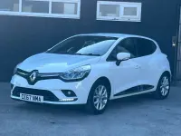 Used Renault Clio Dynamique 2017 White Hatchback