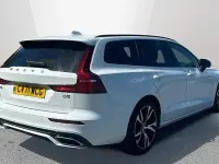 Used Volvo V60 R-Design 250 HP (183 kW) 2021 Estate