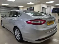 Usado Ford Mondeo Zetec 2016 Prateado Citadino