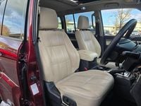Used Mitsubishi Shogun 187 HP (137 kW) 2016 Red SUV