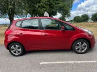 Used Kia Venga 89 HP (65 kW) 2015 Red Hatchback