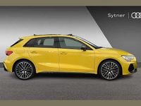 Begagnad Audi S3 Sportback Design 328 HK (241 kW) 2024 Gul Halvkombi