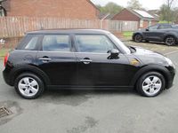 Używany Mini Cooper D Hatch 116 KM (85 kW) 2017 Czarny Hatchback