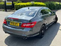 Używany Mercedes E350 2010 Szary Coupe