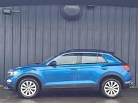 Used VW T-Roc SE 115 HP (84 kW) 2018 Blue SUV