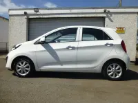 Used Kia Picanto 68 HP (50 kW) 2013 White Hatchback