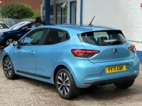 Used Renault Clio Iconic 90 HP (66 kW) 2021 Blue Hatchback