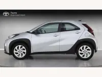 Used Toyota Aygo X PURE 72 HP (52 kW) 2023 Silver SUV