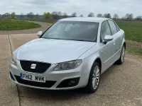 Używany Seat Exeo SE 143 KM (105 kW) 2012 Srebrny Sedan/Limuzyna