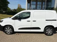 Käytetty Peugeot Partner 102 HP (75 kW) 2025 Tila-auto